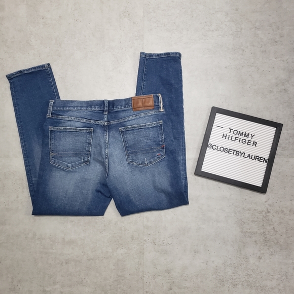 Tommy Hilfiger High Rise Distressed Jeans - Picture 2 of 7